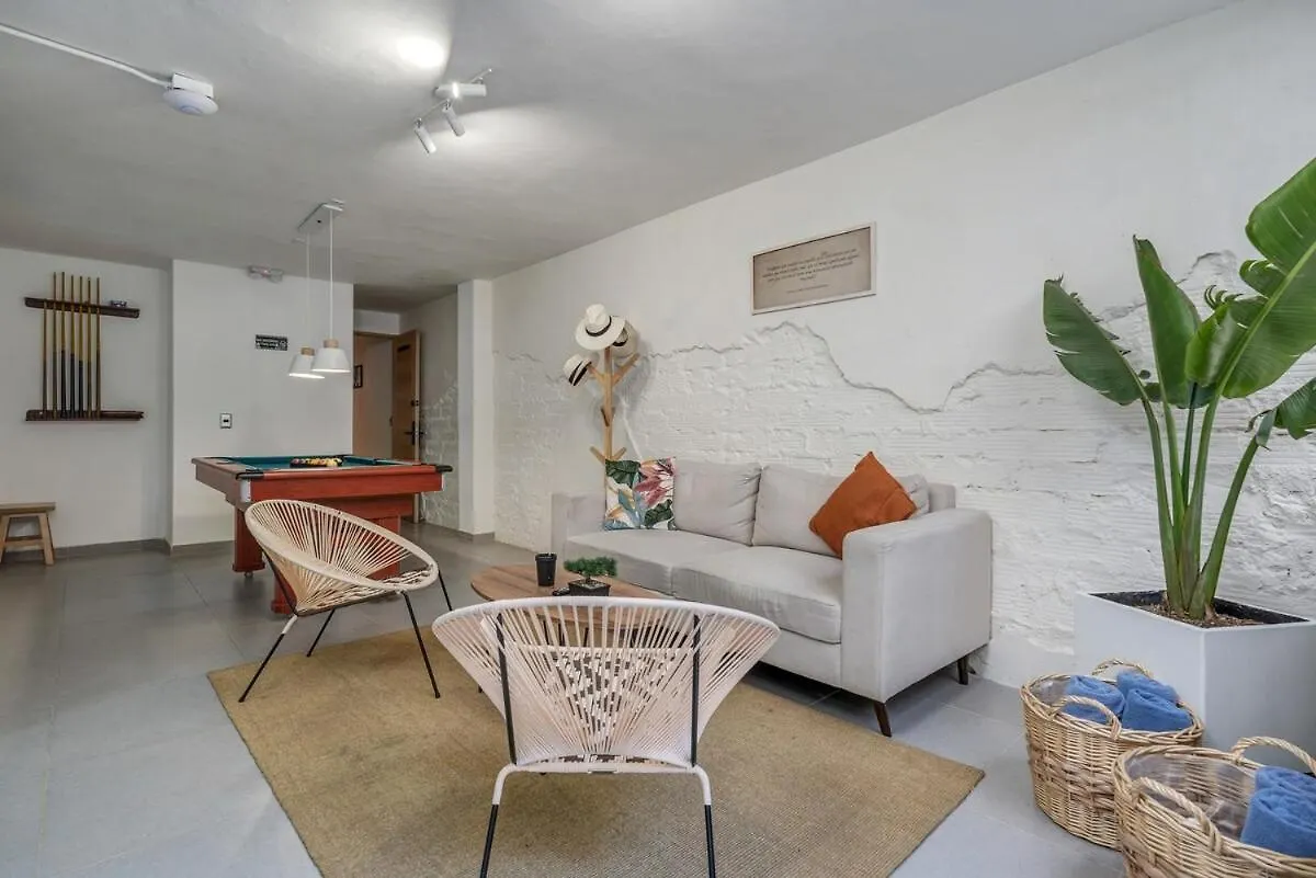 Nowa Makondo Apt - Large Jacuzzi And Ac On Main Provenza St Medellin Apartment