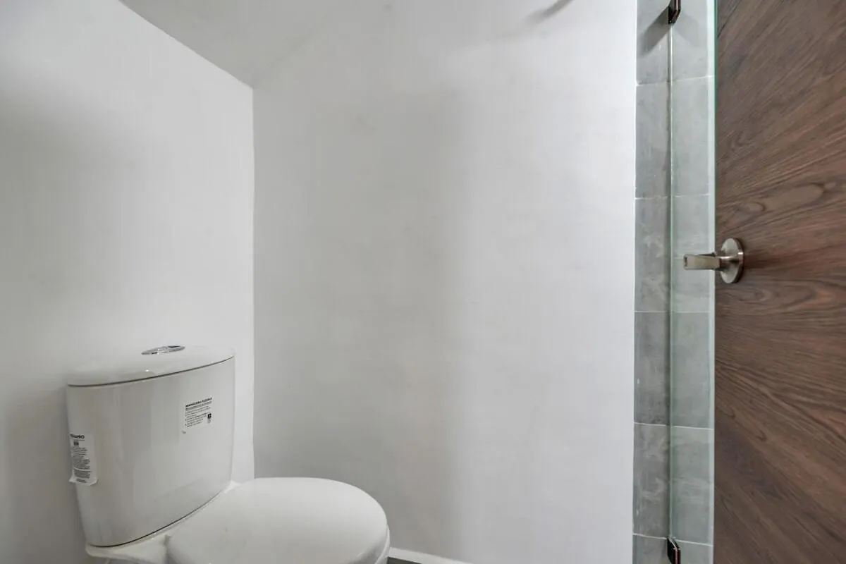 Nowa Makondo Apt - Large Jacuzzi And Ac On Main Provenza St Medellin Apartment