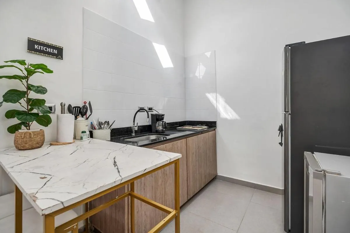 Nowa Makondo Apt - Large Jacuzzi And Ac On Main Provenza St Medellin