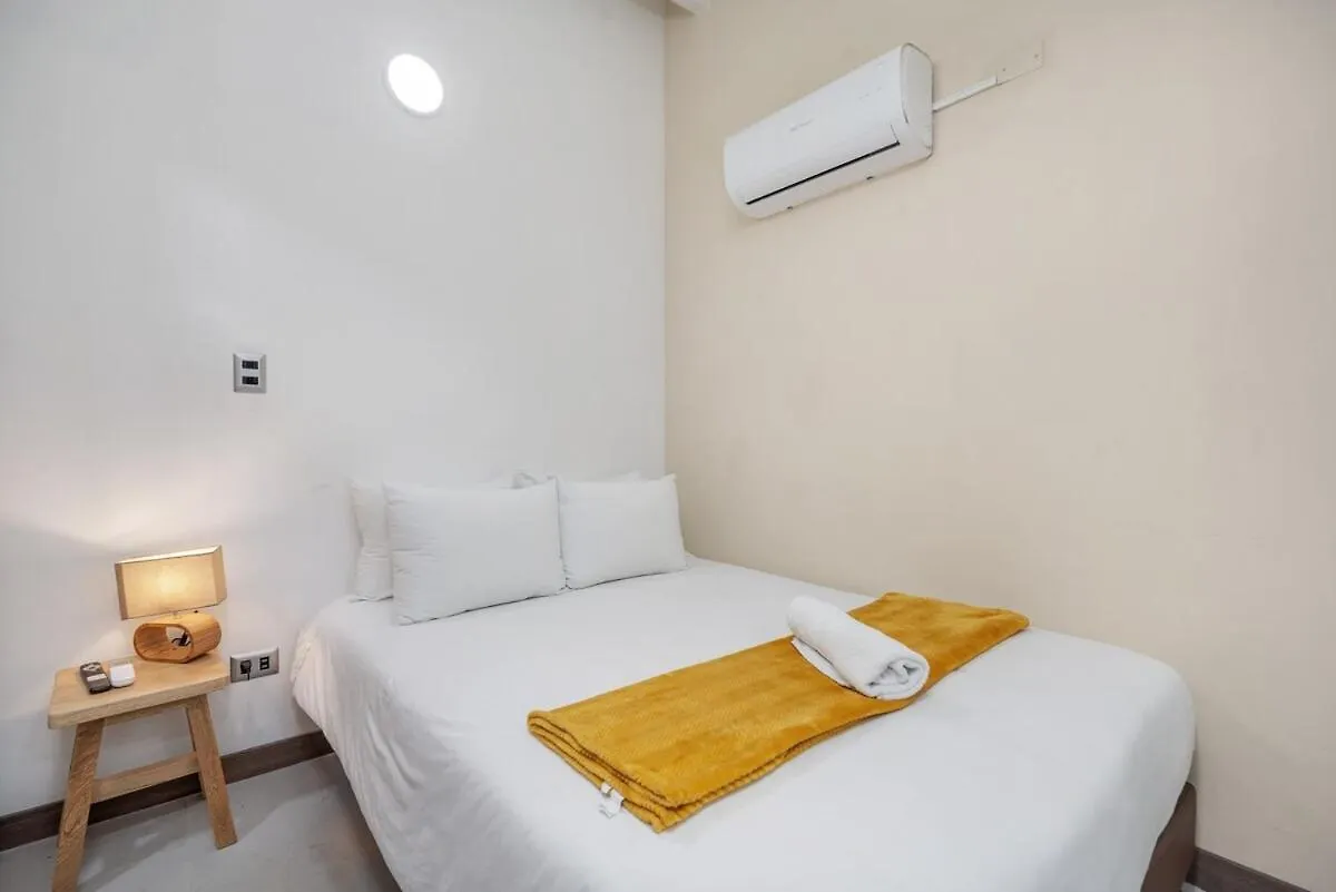 Nowa Makondo Apt - Large Jacuzzi And Ac On Main Provenza St Medellin Colombia